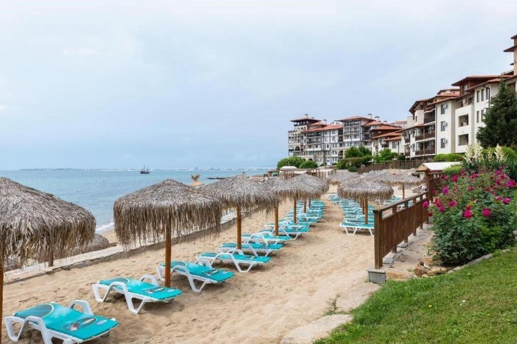 Psb Apartments In Gardens Of Eden Sveti Vlas Exterior foto